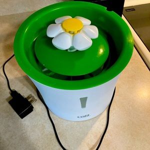 Catit Pet water fountain
